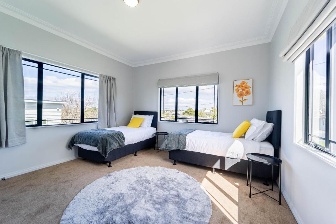 Family Friendly Oceanview Howick - Pets+ Holiday home Auckland